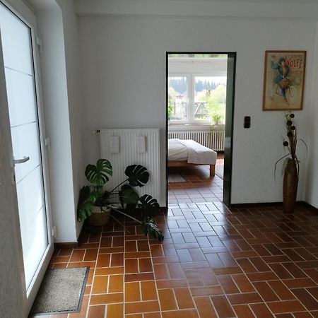 Moderne Ferienwohnung Mit Privatem Eingang - Rosa Kalletal Exterior photo
