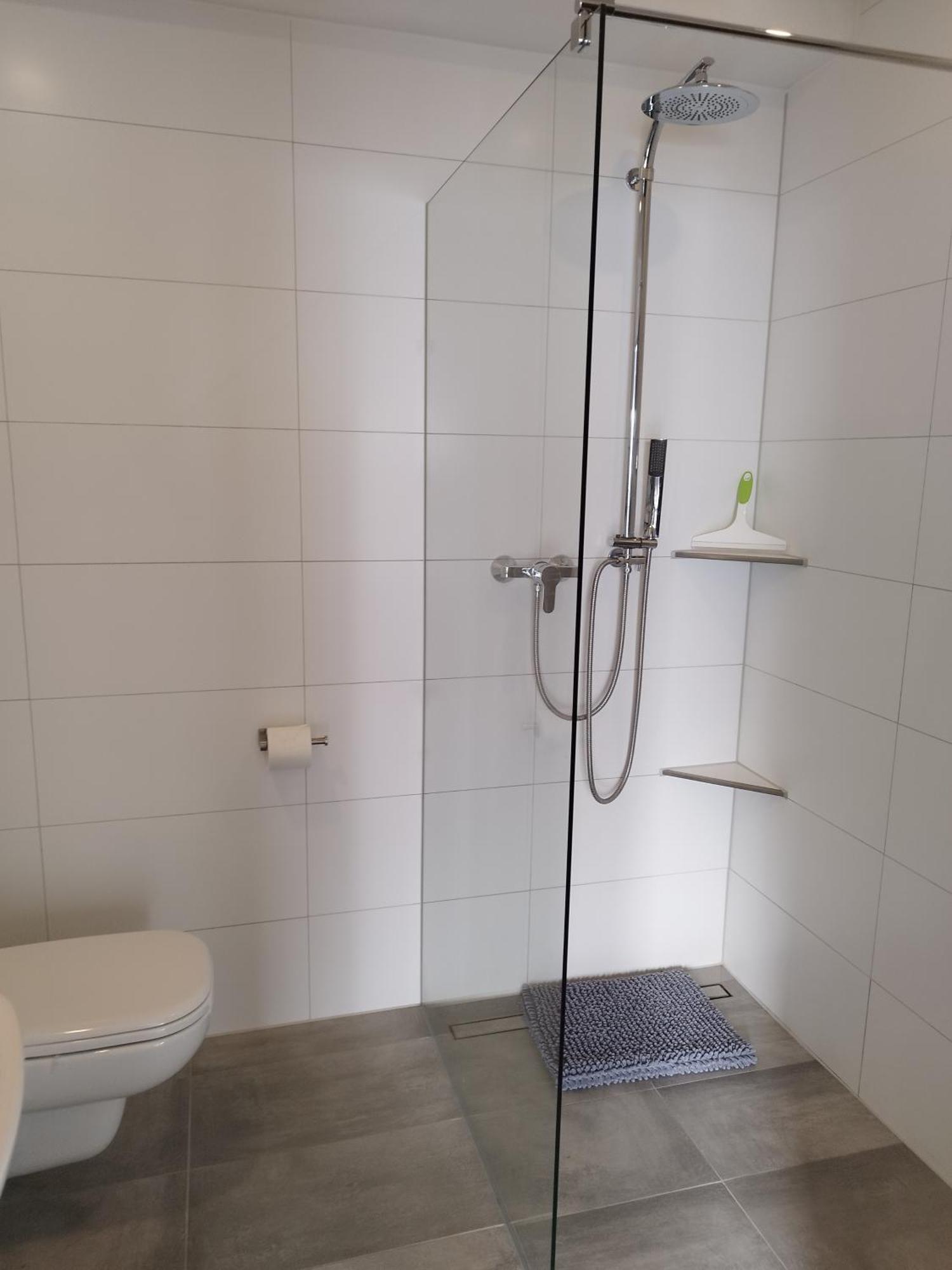 Moderne Ferienwohnung Mit Privatem Eingang - Rosa Kalletal Exterior photo